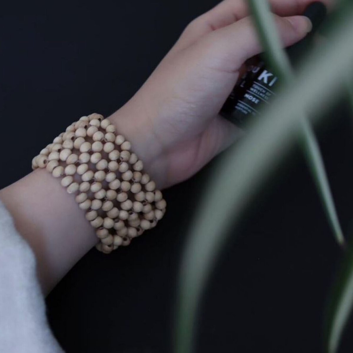 ナチュラルウッド ビーズブレスレット ナチュラルウッドビーズバングルone color lace | Épice