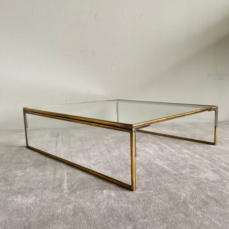 ブラス＆ガラス ディスプレイスタンド スクエア【L】 | Velvety