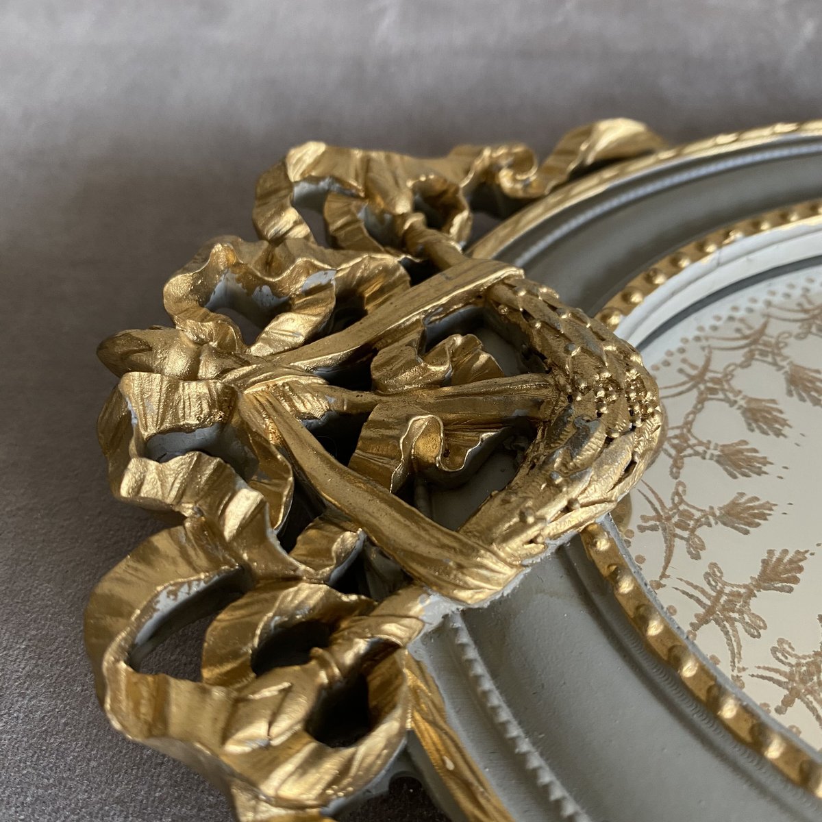 廃盤 レア！リボンミラートレイ Mサイズ 24金メッキ 廃盤 レア！リボンミラートレイ Mサイズ 24金メッキ