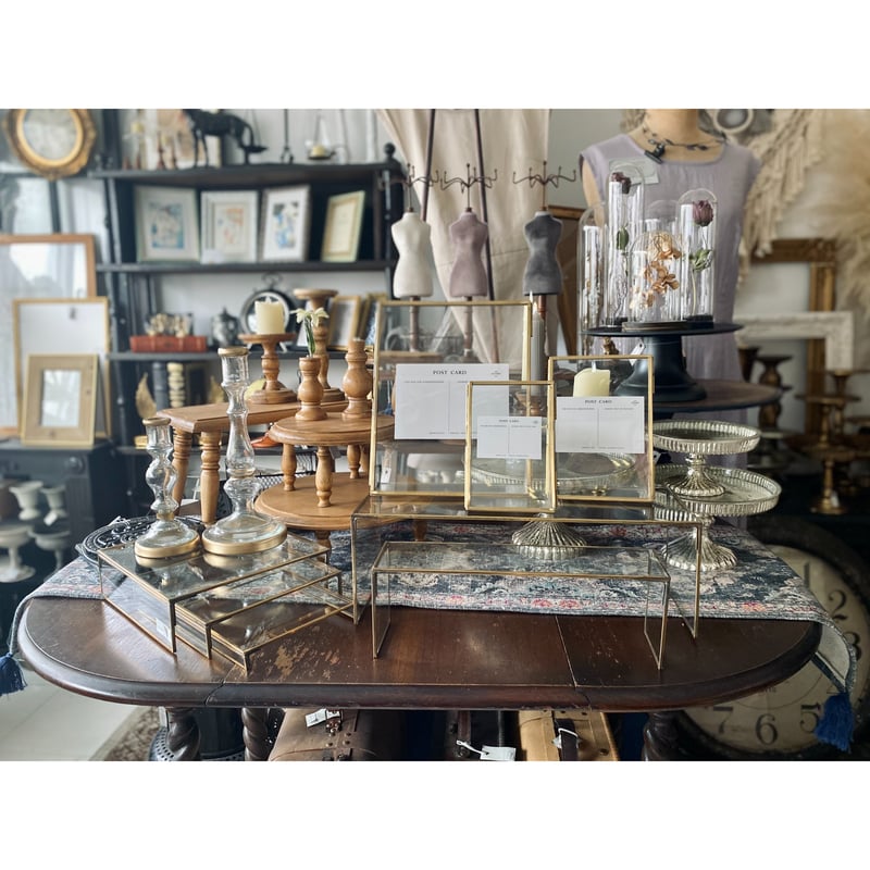 ブラス＆ガラス ディスプレイスタンド スクエア【L】 | Velvety