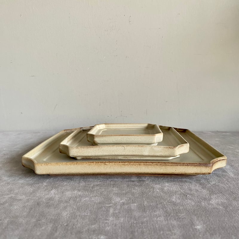 美濃焼 スクエアプレート【S】10cm BE/BK | Velvety