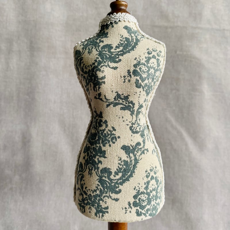 クラシカル ミニトルソー flower | Velvety