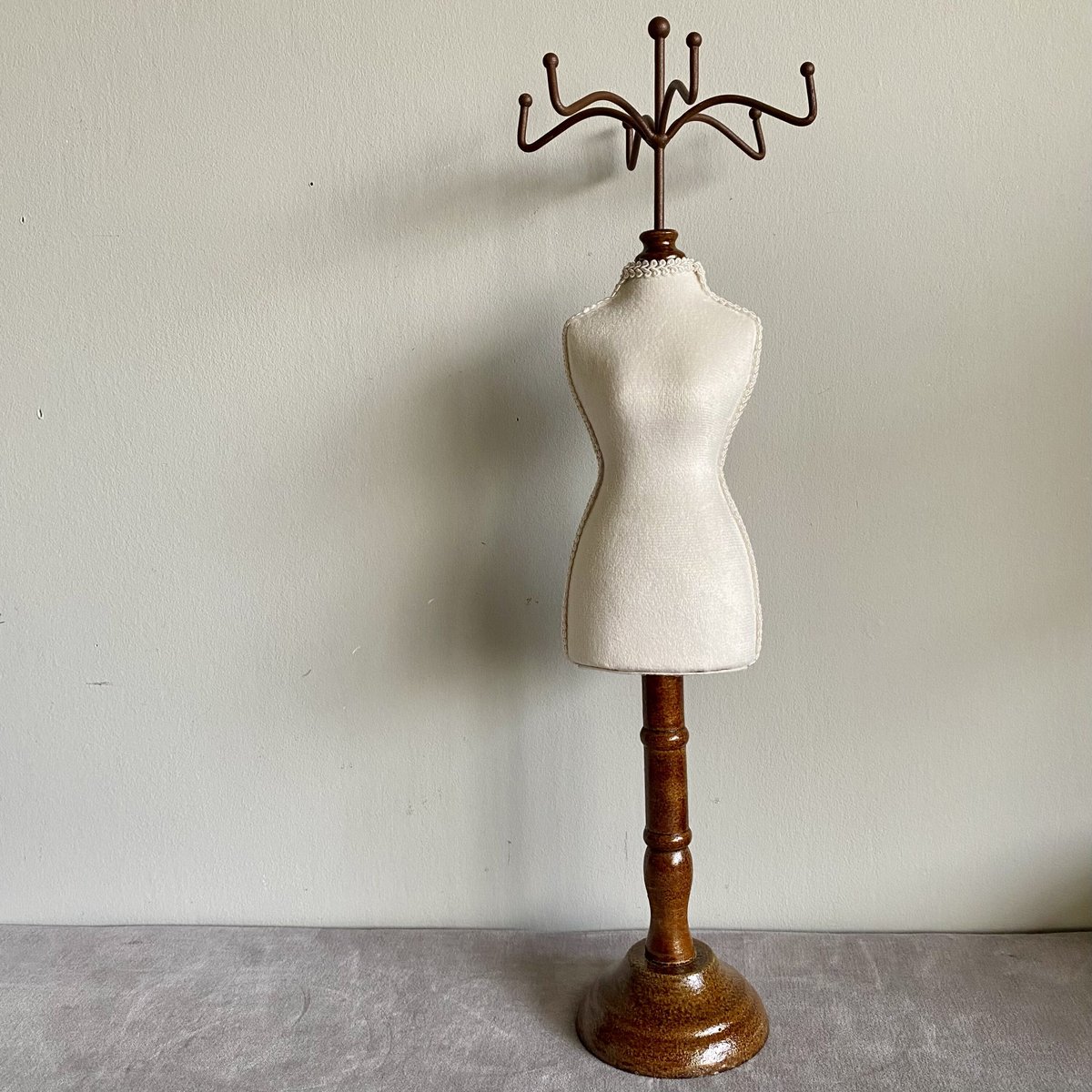 クラシカル ミニトルソー GY/PU/IV | Velvety