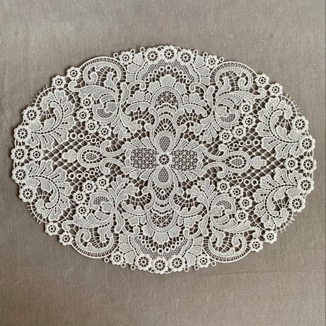 レーステーブルセンター | STORES