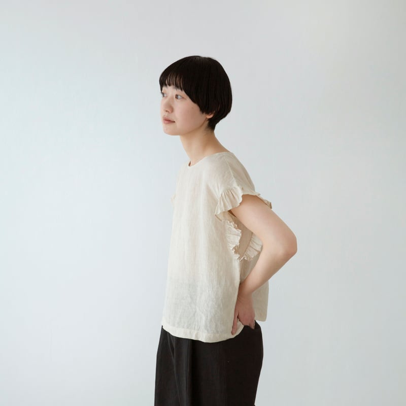 miho umezawa】 SUN DRY LINEN frill sleeve blou