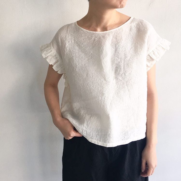 miho umezawa】 SUN DRY LINEN frill sleeve blou...