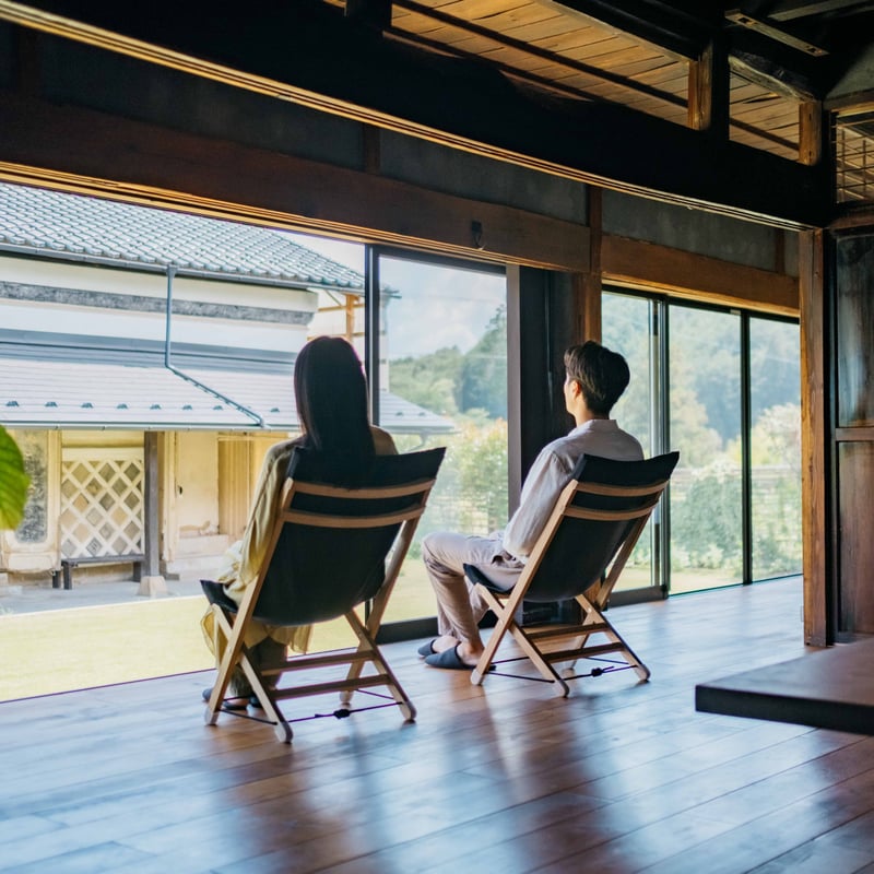 しっかりとした椅子です。インテリアにも。 Chair【クルミ】 | 株式会社やまとわ