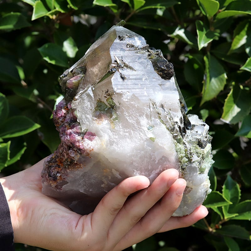 天然石　原石　スモーキールチル　大型　虹　1364ｇ　パワーストーン 天然石 原石 スモーキールチル 大型 虹 1364g パワーストーン