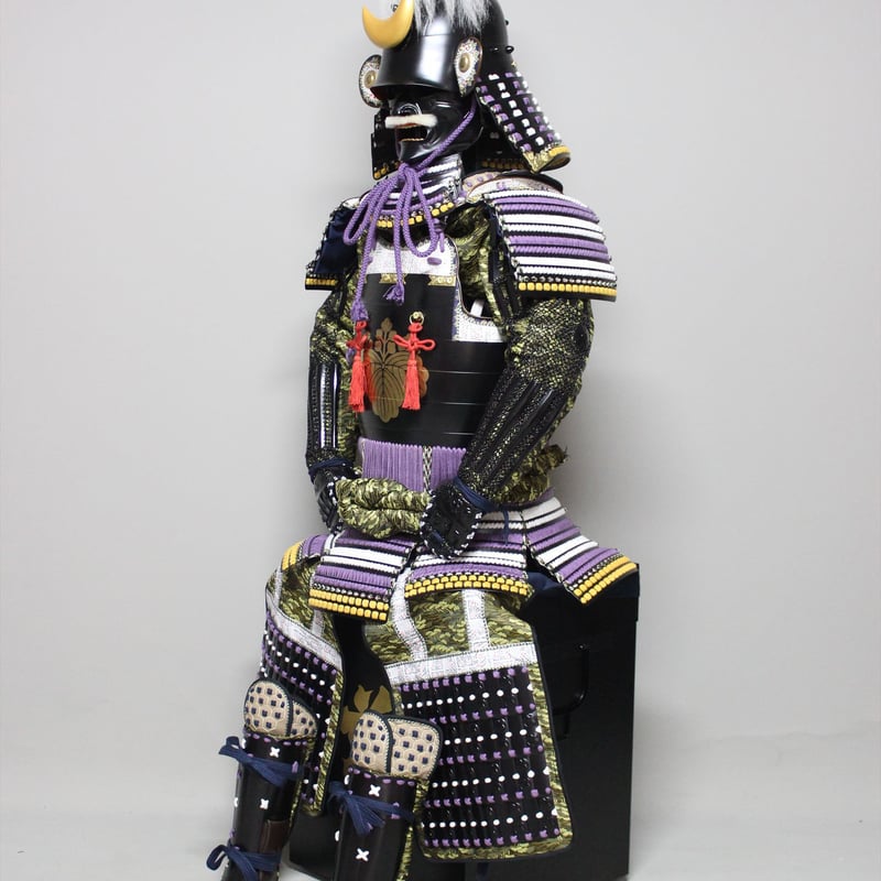 O-039】藤白糸威毛立二枚胴具足 | 甲冑工房丸武