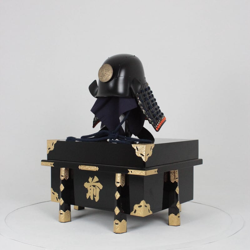 O-050-K】紺糸威黒艶消鋲綴二枚胴具足（頭形）（兜のみ） | 甲冑