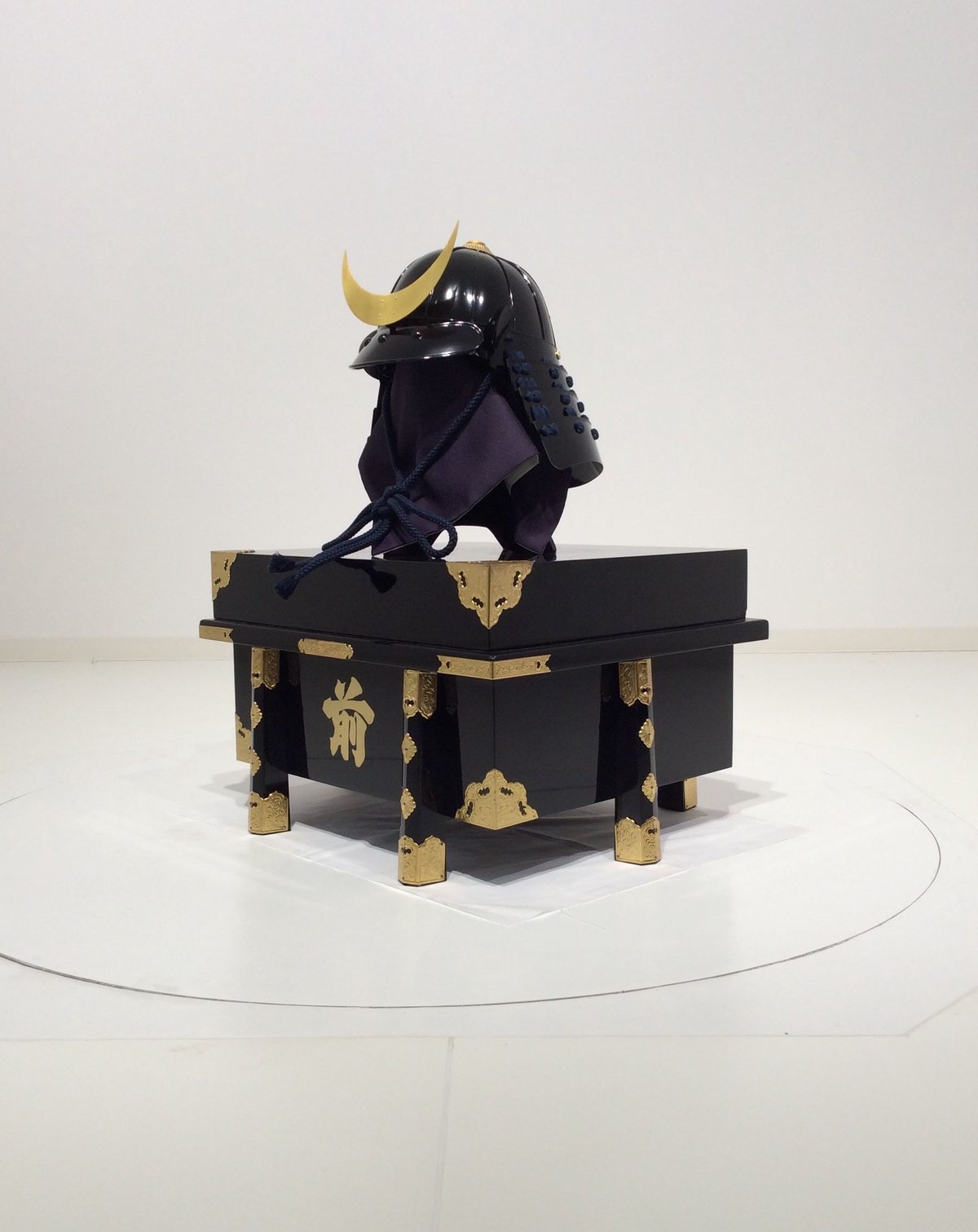 最終値下げ　極美品！現代甲冑　紺糸威黒桶胴具足 L033A 黒桶側二枚胴具足 骨董仕上げ - サムライストア SAMURAI STORE