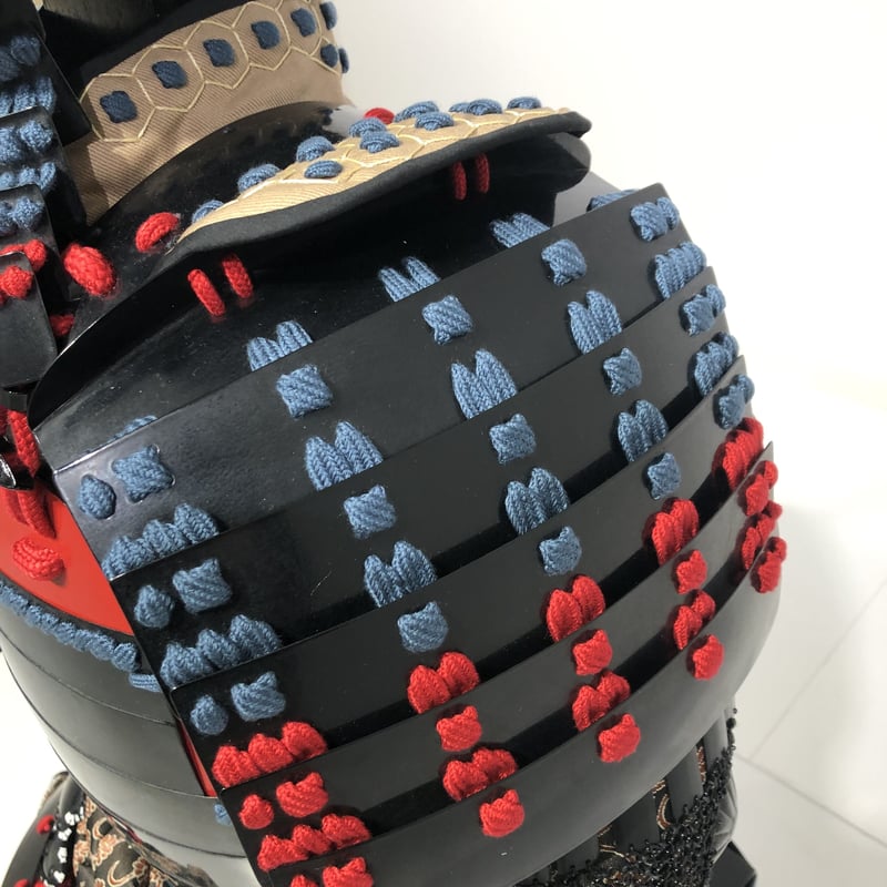 O-055】紺赤糸威胸取黒桶側二枚胴具足・十二間兜(手時代塗 O-055】紺赤糸威胸取黒桶側二枚胴具足・十二間兜(手時代塗
