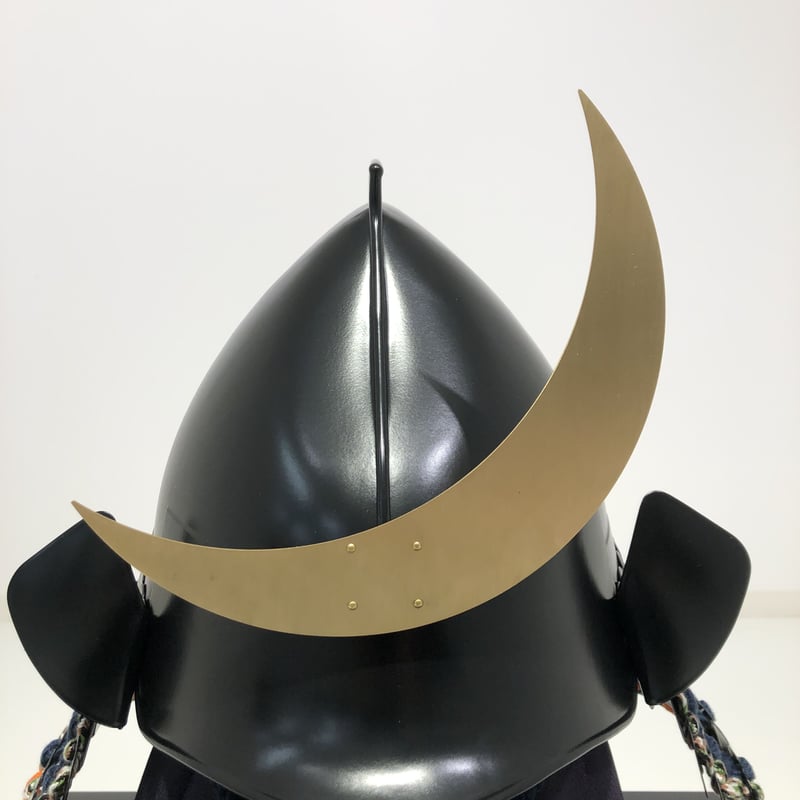 O-051】紺糸威黒艶消鋲綴二枚胴具足(桃形兜) | 甲冑工房丸武 O-051】紺糸威黒艶消鋲綴二枚胴具足(桃形兜) | 甲冑工房丸武