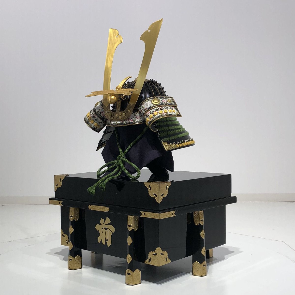 O-027-K】蓬糸威菱綴二枚胴具足（兜のみ） | 甲冑工房丸武