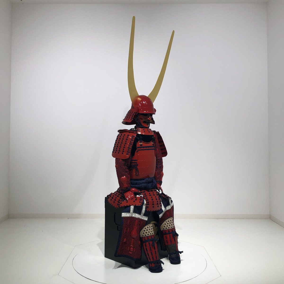 井伊直政　井伊家着用鎧　天衝横立赤備具足　徳川四天王　甲冑　鎧兜 井伊直政 井伊家着用鎧 天衝横立赤備具足 徳川四天王 甲冑