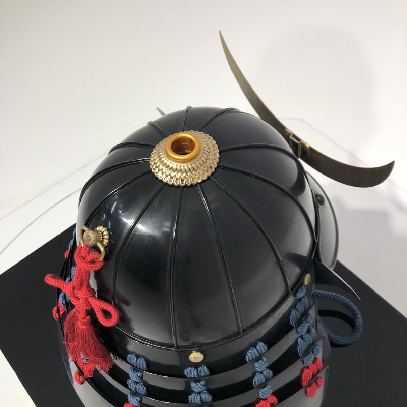 O-055-K】紺赤糸威胸取黒桶側二枚胴具足(十二間)(兜のみ O-055-K】紺赤糸威胸取黒桶側二枚胴具足(十二間)(兜のみ
