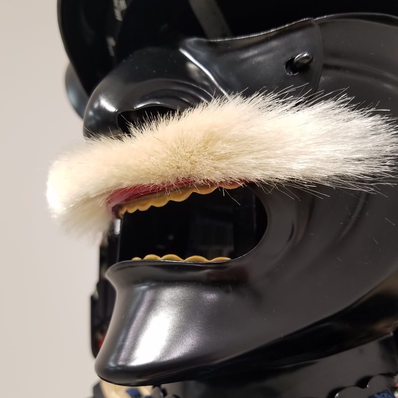 O-050】紺糸威黒艶消鋲綴二枚胴具足（頭形兜） | 甲冑工房丸武