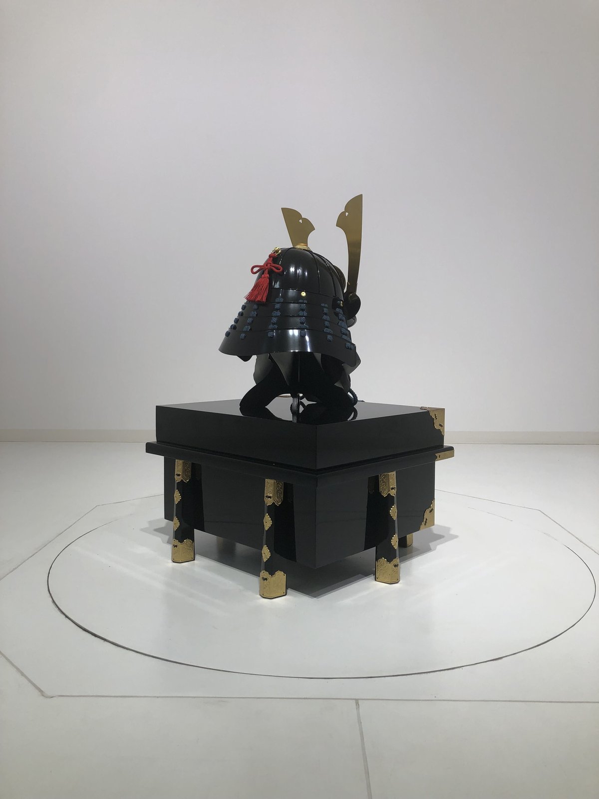 O-058-K】○紺糸威黒桶側二枚胴具足(鍬形)(兜のみ) | 甲冑 O-058-K】○紺糸威黒桶側二枚胴具足(鍬形)(兜のみ) | 甲冑