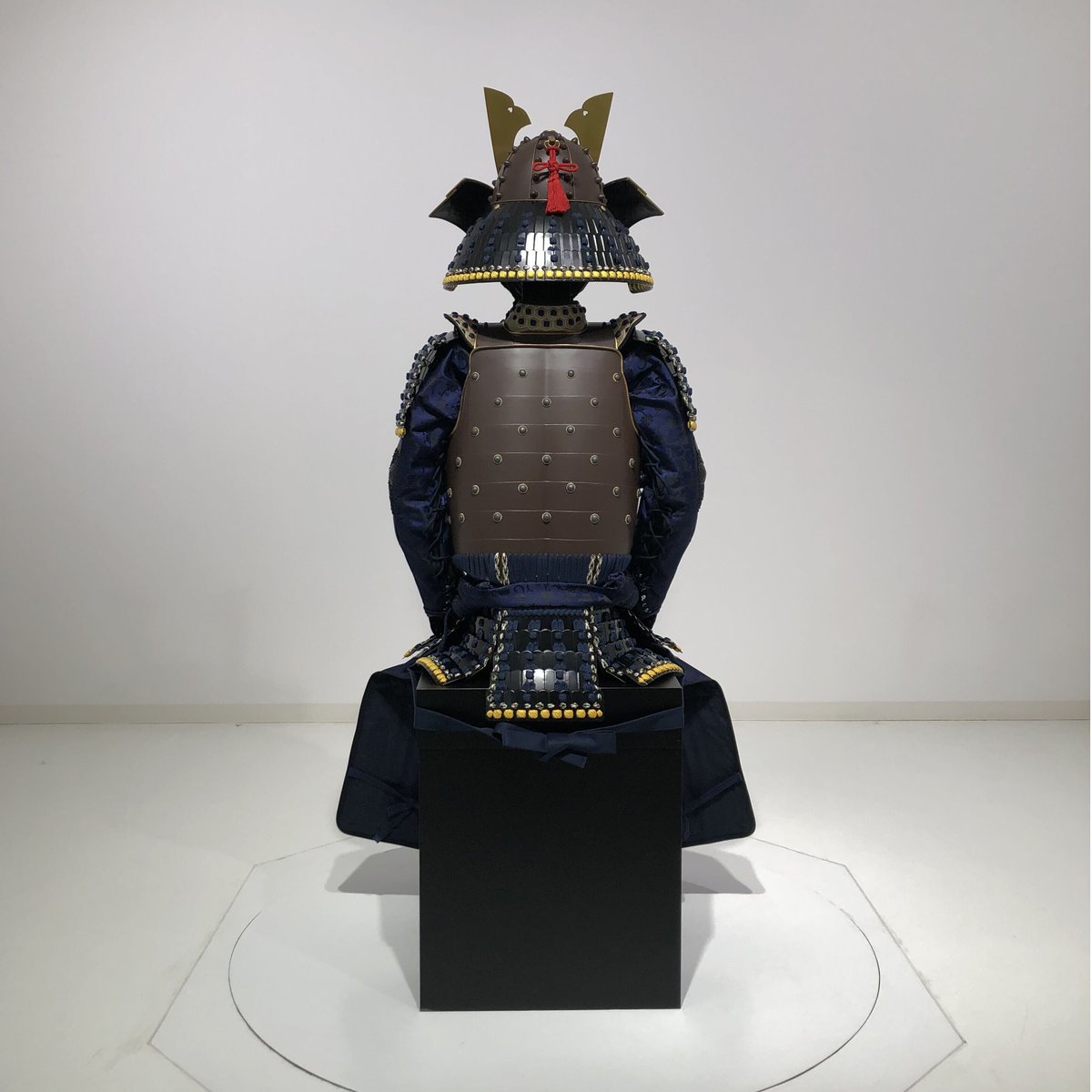 Vivora様【11/10まで掲載】オブジェ 甲冑 鉄&FRP ヴィンテージ Vivora様【11/10まで掲載】オブジェ 甲冑 鉄&FRP ヴィンテージ