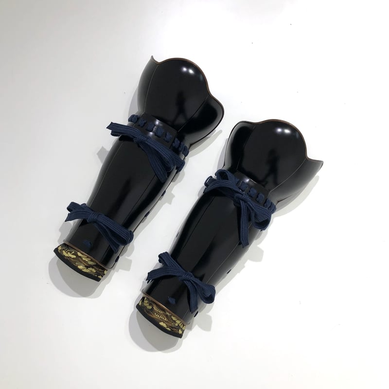 美品甲冑　脛当　黒艶消塗中立拳臑丸武産業 美品甲冑 脛当 黒艶消塗中立拳臑丸武産業 CATEGORY 脛（すね