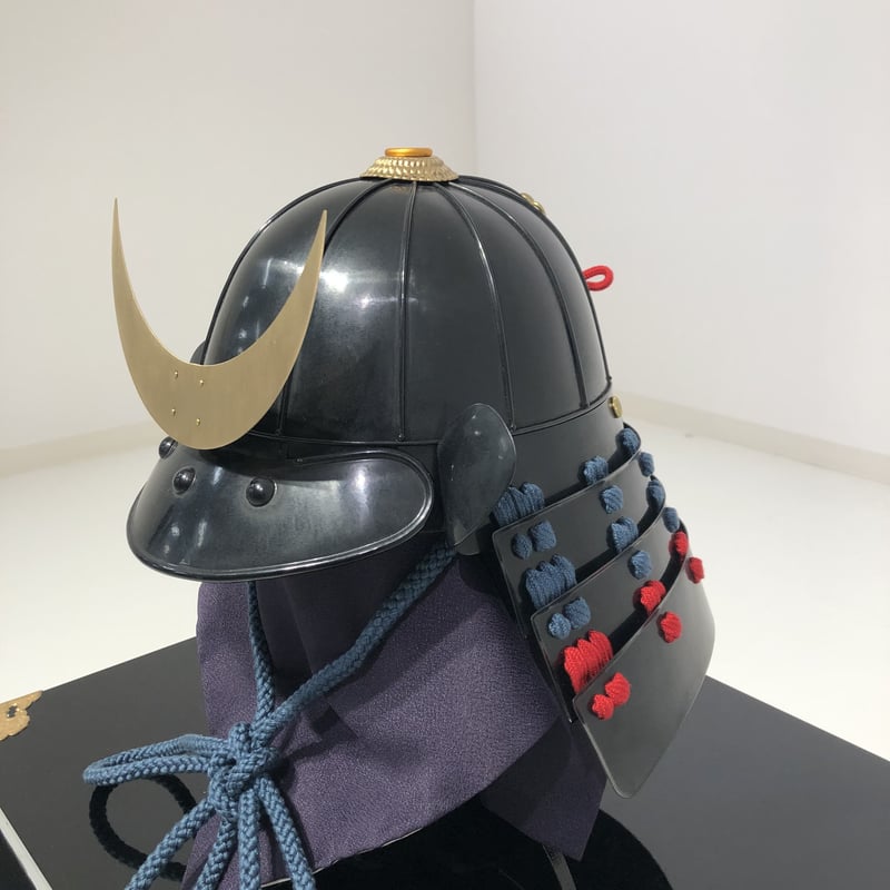 O-055-K】紺赤糸威胸取黒桶側二枚胴具足(十二間)(兜のみ O-055-K】紺赤糸威胸取黒桶側二枚胴具足(十二間)(兜のみ