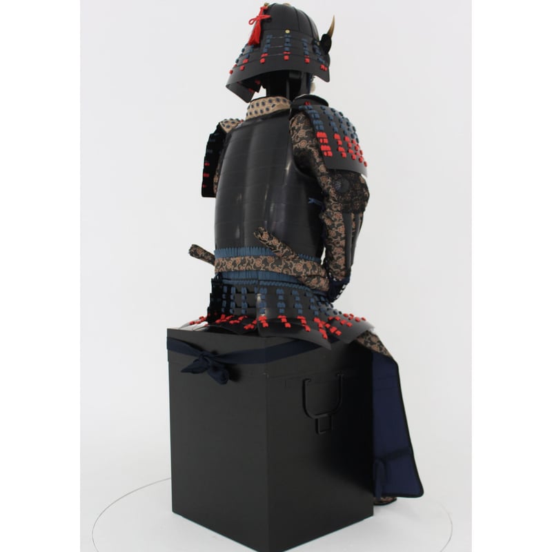O-055】紺赤糸威胸取黒桶側二枚胴具足・十二間兜(手時代塗 O-055】紺赤糸威胸取黒桶側二枚胴具足・十二間兜(手時代塗