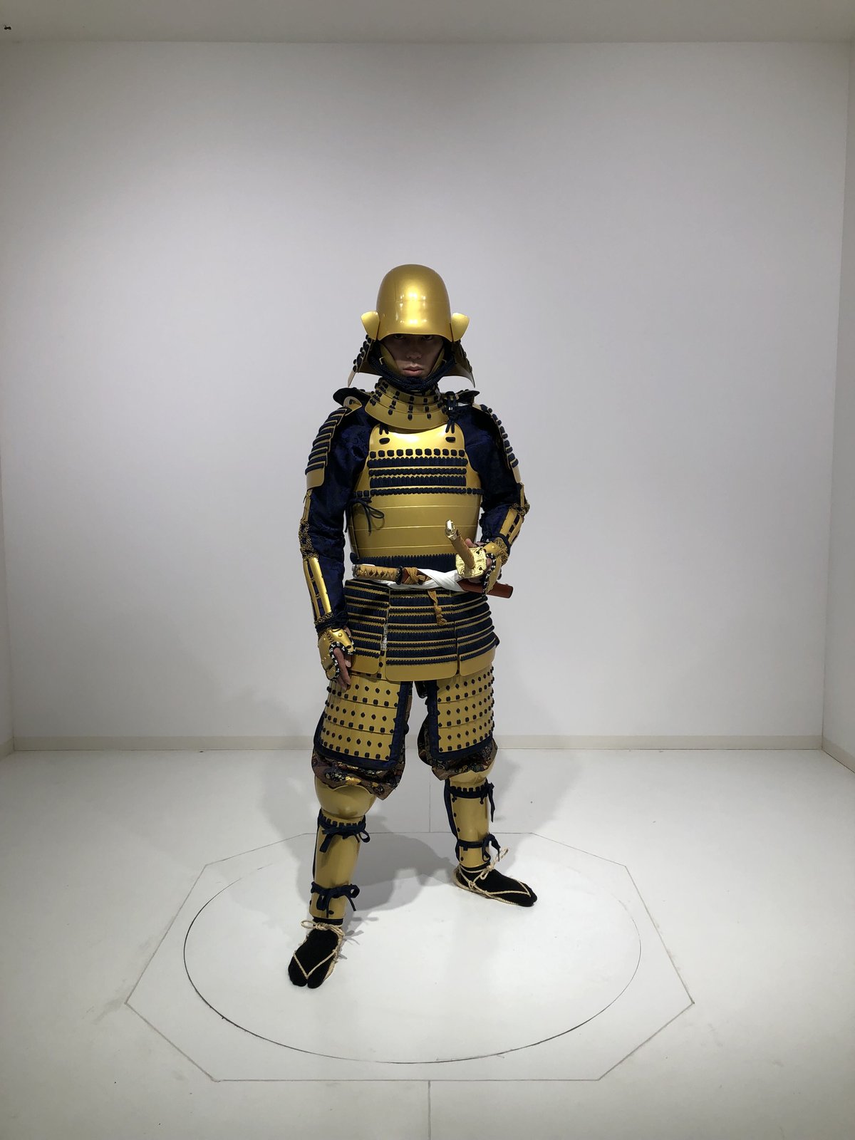 L4-11】徳川家康 金溜鎧（レンタル) | 甲冑工房丸武