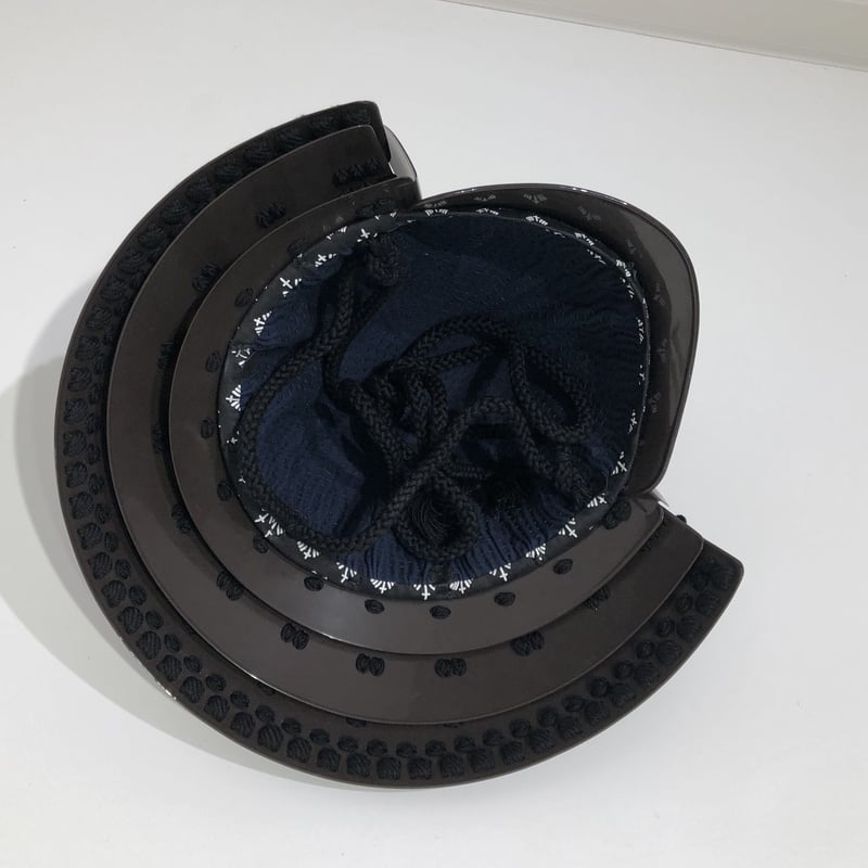 O-069-K】○黒糸威胸取鎬二枚胴具足(兜のみ) | 甲冑工房丸武 O-069-K】○黒糸威胸取鎬二枚胴具足(兜のみ) | 甲冑工房丸武