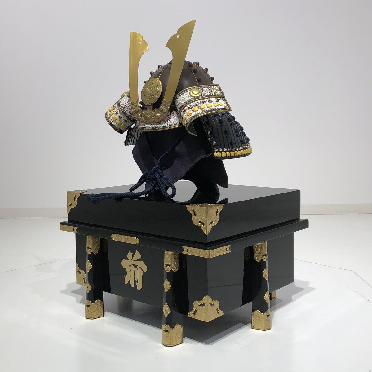 O-046-K】紺糸威鉄錆笠鋲二枚胴具足(兜のみ) | 甲冑工房丸武 O-046-K】紺糸威鉄錆笠鋲二枚胴具足(兜のみ) | 甲冑工房丸武