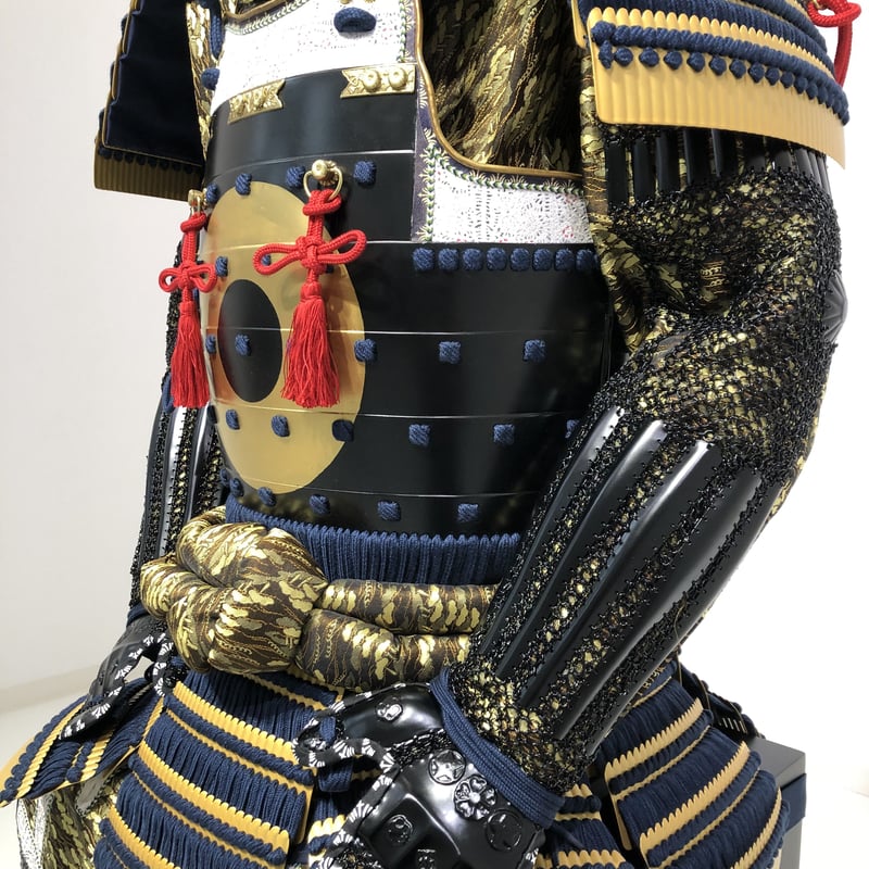 金小札色合い武士甲冑 デラックス 1/4スケール加藤清正 Amazon | 童友社 1/4 鎧 加藤清正 | プラモデル 通販