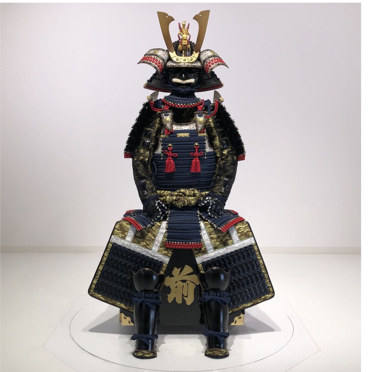 O-013】○紺糸威毛引二枚胴具足(艶消塗) | 甲冑工房丸武 O-013】○紺糸威毛引二枚胴具足(艶消塗) | 甲冑工房丸武