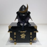 甲冑工房丸武製　紺糸威鉄錆笠鋲二枚胴具足　等身大 O-050】紺糸威黒艶消鋲綴二枚胴具足（頭形兜） | 甲冑工房丸武