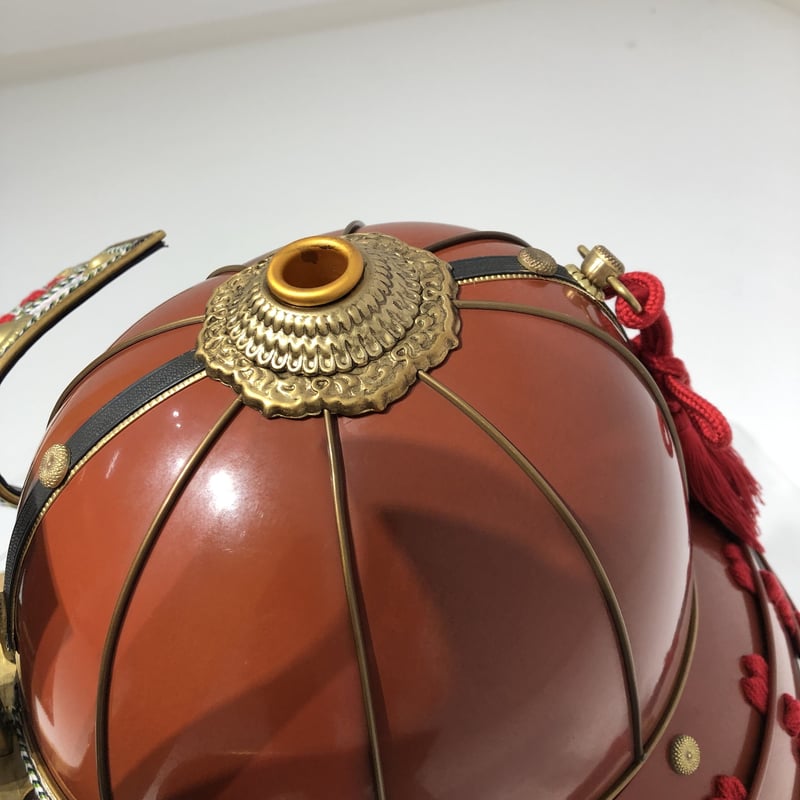 切付赤小札袖　武具　甲冑　鎧　兜　等身大 O-038-K】赤糸威大袖赤二枚胴具足（兜のみ） | 甲冑工房丸武