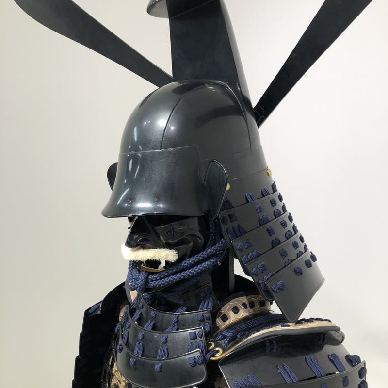 藤堂高虎の鎧兜　甲冑５０万　本物ヴインテージ 鎧兜甲冑等身大】藤堂高虎 当世具足 | 甲冑工房 武寿