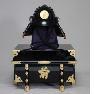 O-049-K】黒糸威黒艶消鋲綴二枚胴具足（兜のみ）（厳星） | 甲冑