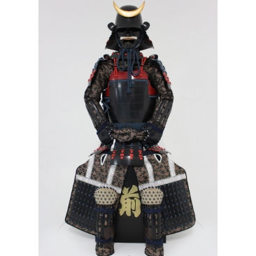 O紺赤糸威胸取黒桶側二枚胴具足・頭形兜手時代塗 甲冑工房丸武