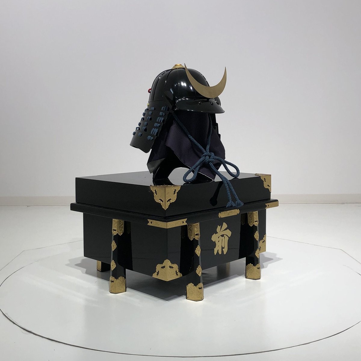 O-063-K】○ 紺糸威黒桶側二枚胴具足（兜のみ） | 甲冑工房丸武