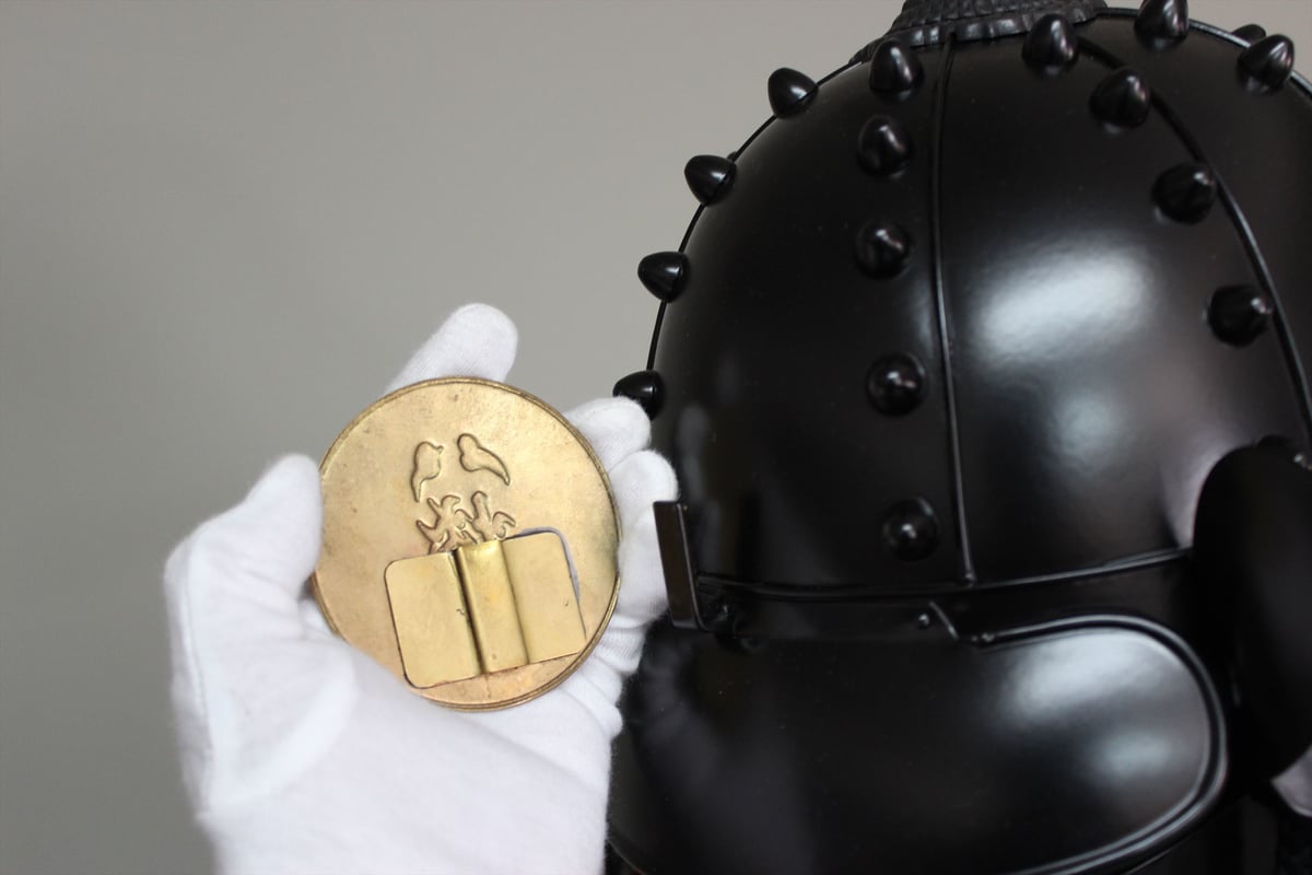 O-049】黒糸威黒艶消鋲綴二枚胴具足(厳星兜) | 甲冑工房丸武 O-049】黒糸威黒艶消鋲綴二枚胴具足(厳星兜) | 甲冑工房丸武