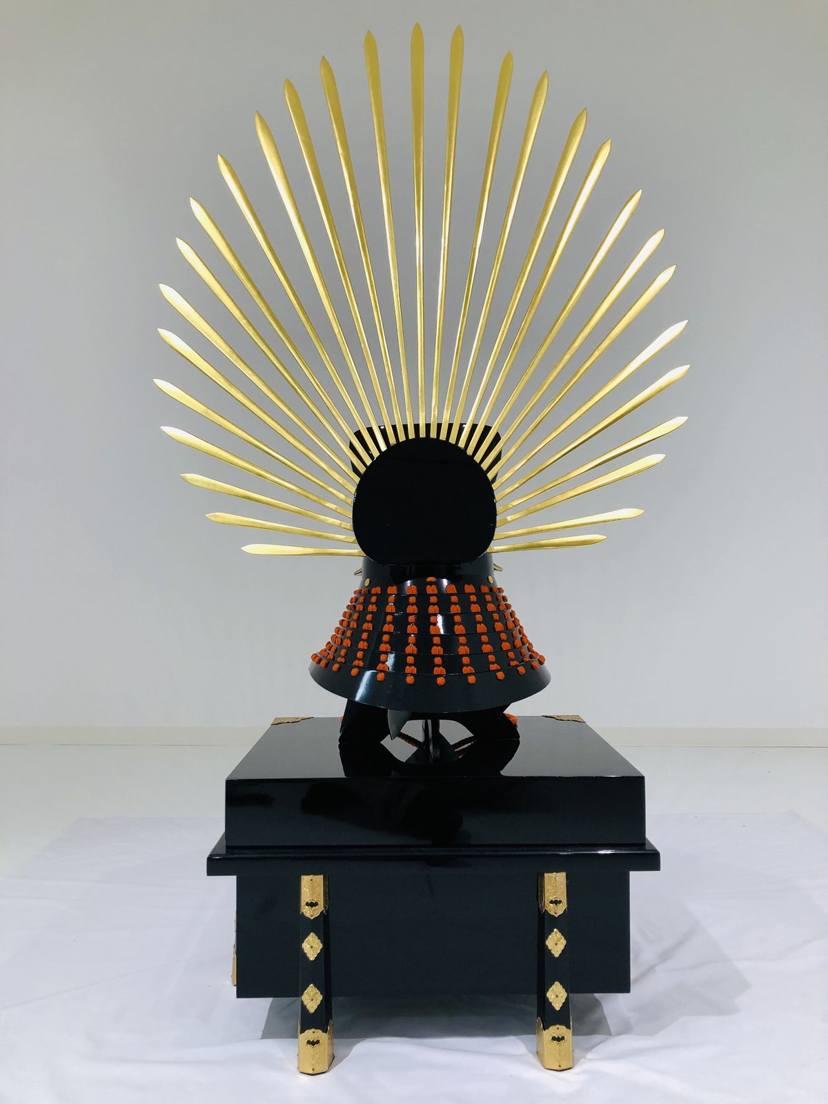 【良】年代物　美術品　出世兜　太閤　豊臣秀吉　美術鋳物　縁起物　昭和　骨董品 良】年代物 美術品 出世兜 太閤 豊臣秀吉 美術鋳物 縁起物 昭和 骨董品