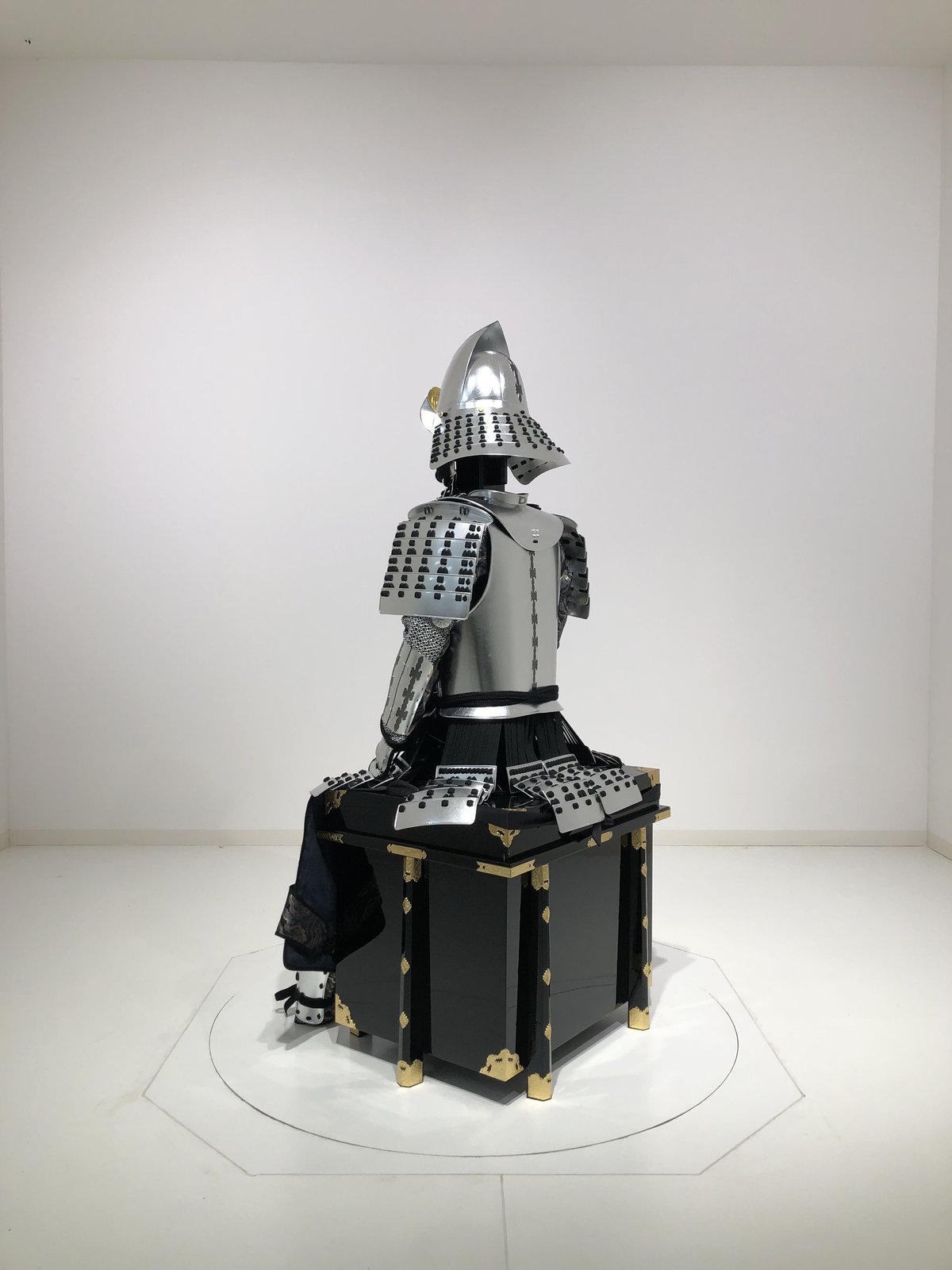 【最終値下げ】南蛮3枚脛 脛当 等身大 丸武産業 織田信長 最終値下げ】南蛮3枚脛脛当等身大丸武産業織田信長