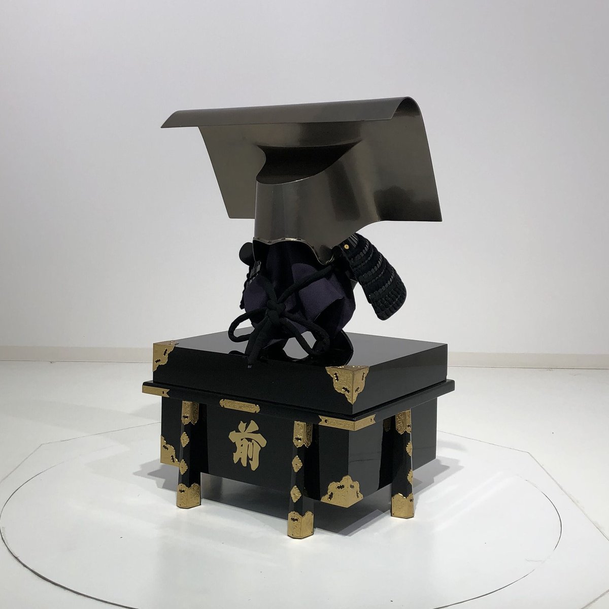 【BLACK様】専用【金家紋】黒胴当世具足　◎国産『丸武産業さま製』◎ O-065-1】○濃紺糸威黒桶側二枚胴具足 | 甲冑工房丸武