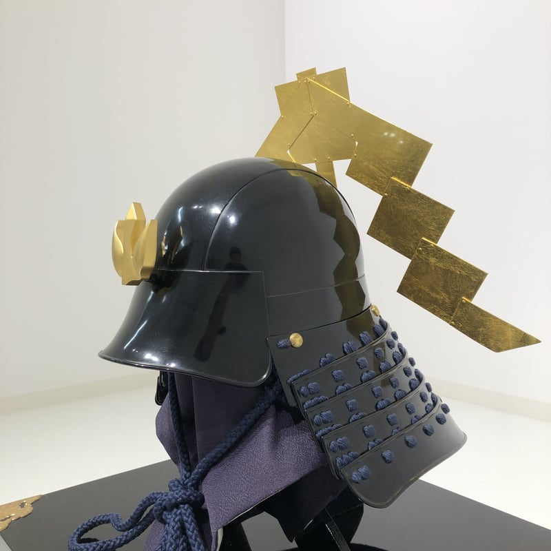 戦国武将 山内一豊甲冑模型 掛川城南側 「遠州掛川 鎧屋」:山内一豊公御具足写