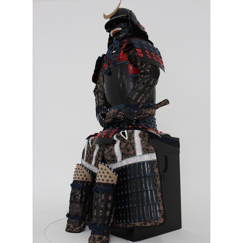 O-055】紺赤糸威胸取黒桶側二枚胴具足・十二間兜(手時代塗 O-055】紺赤糸威胸取黒桶側二枚胴具足・十二間兜(手時代塗
