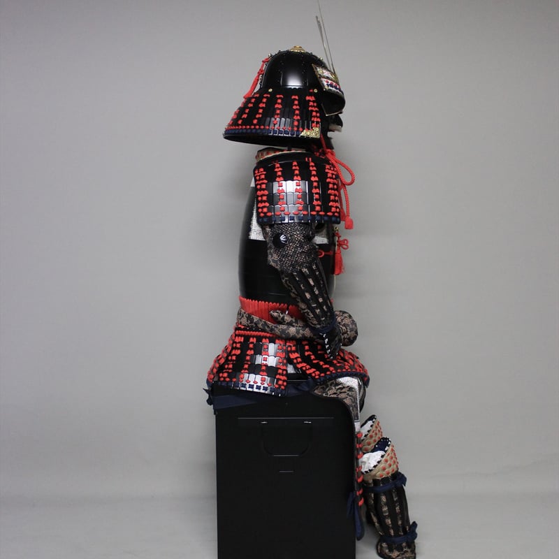 O-048】○赤糸威伊予素懸二枚胴具足 (艶消塗) | 甲冑工房丸武