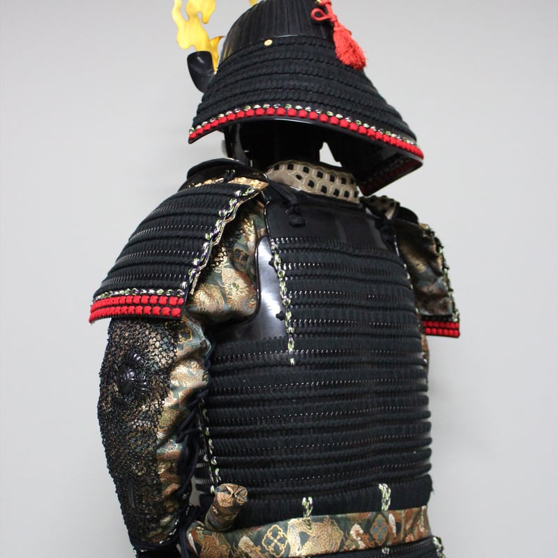 O-016】黒糸威当世小札二枚胴具足 | 甲冑工房丸武