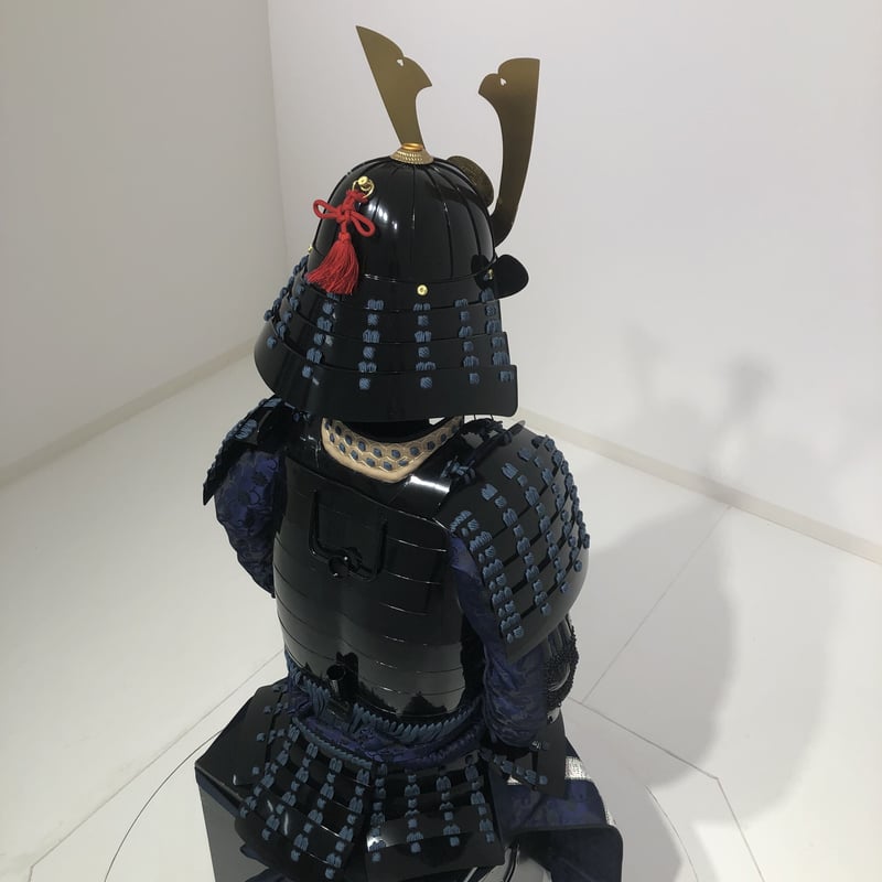 O-058】○紺糸威黒桶側二枚胴具足(鍬形) | 甲冑工房丸武 O-058】○紺糸威黒桶側二枚胴具足(鍬形) | 甲冑工房丸武
