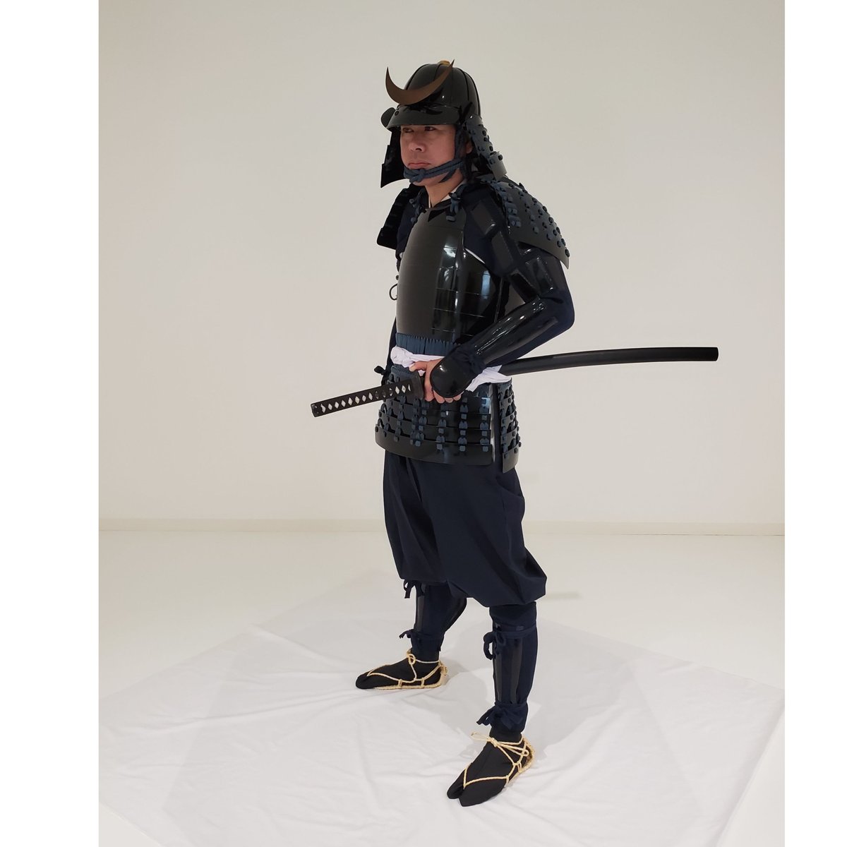 桶川胴　胴丸甲冑　値下げ価格 L4-8】黒桶側胴具足 (レンタル) | 甲冑工房丸武