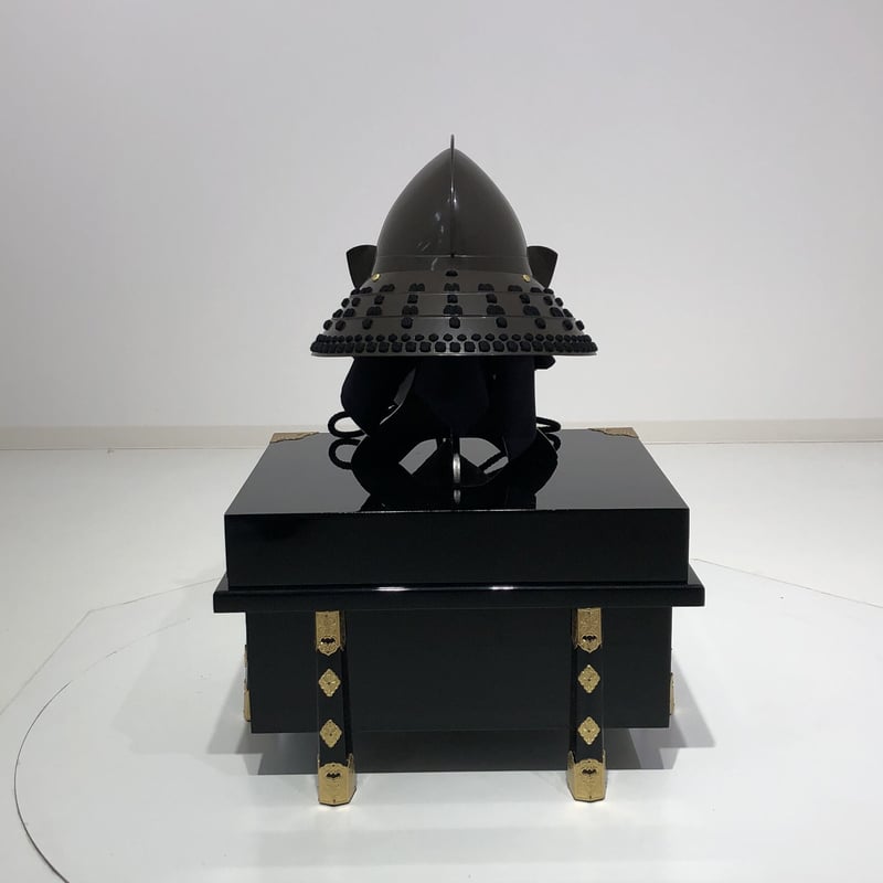 O-069-K】○黒糸威胸取鎬二枚胴具足(兜のみ) | 甲冑工房丸武 O-069-K】○黒糸威胸取鎬二枚胴具足(兜のみ) | 甲冑工房丸武