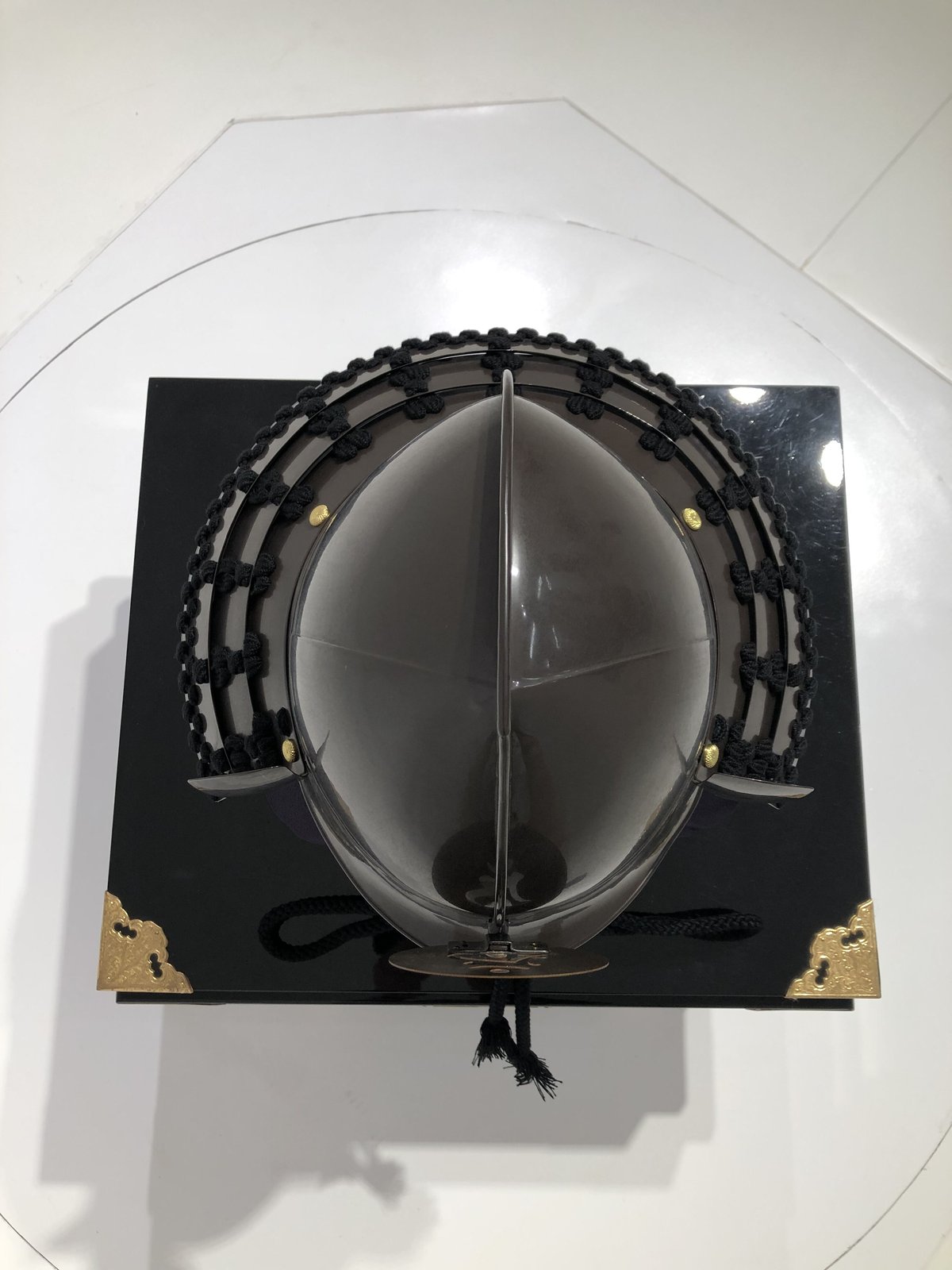 O-069-K】○黒糸威胸取鎬二枚胴具足(兜のみ) | 甲冑工房丸武 O-069-K】○黒糸威胸取鎬二枚胴具足(兜のみ) | 甲冑工房丸武