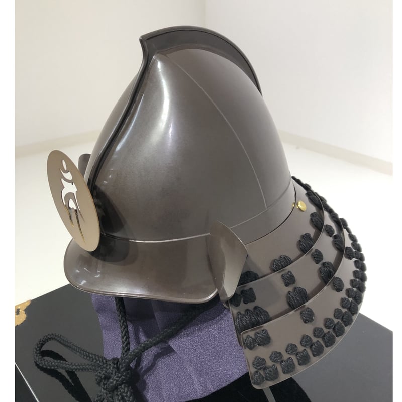 O-069-K】○黒糸威胸取鎬二枚胴具足(兜のみ) | 甲冑工房丸武 O-069-K】○黒糸威胸取鎬二枚胴具足(兜のみ) | 甲冑工房丸武